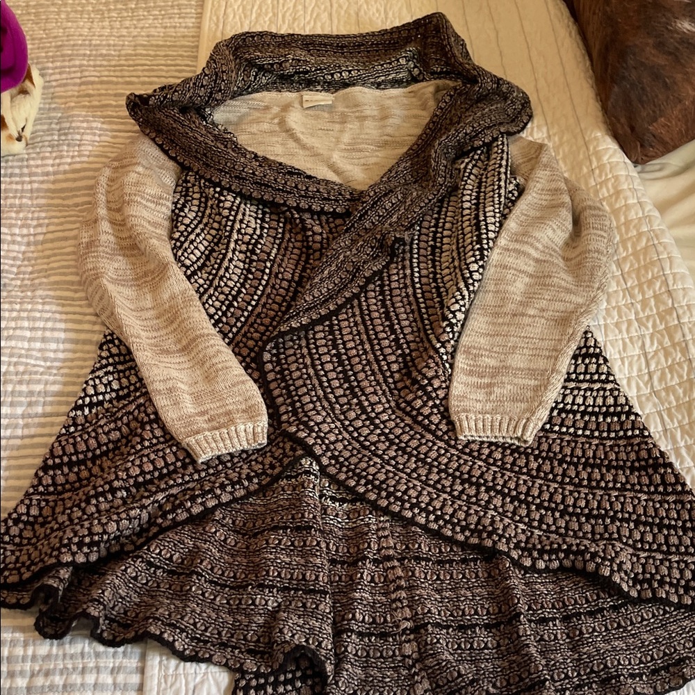 Sioni Black and Cream Cowl Neck Sweater